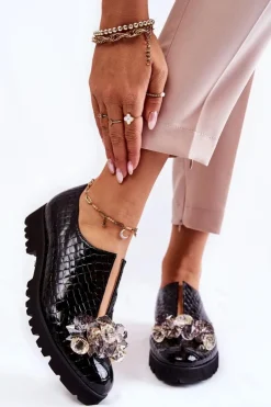 Outlet Boto Eleganckie Lakierowane Półbuty Z Ozdobą Krokodyl Czarne Cindy Czarny