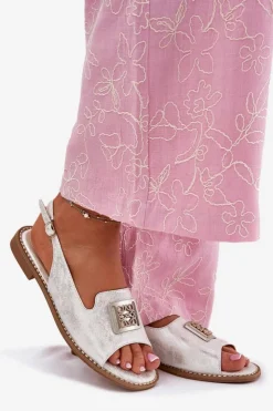 Damskie Damskie buty S.Barski Eleganckie Sandały Damskie Na Płaskim Obcasie Z Ozdobą S.Barski KV51-082 Srebrne