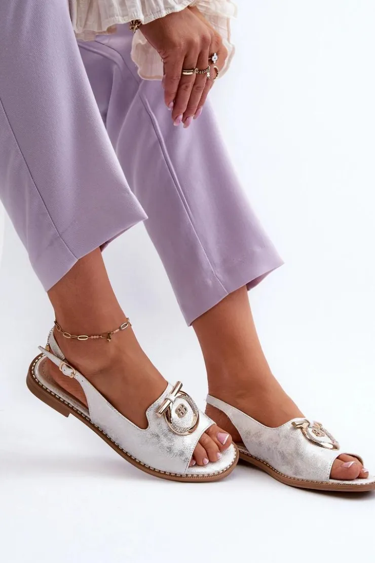 Damskie Damskie buty S.Barski Eleganckie Sandały Damskie Ze Złotą Ozdobą Na Płaskim Obcasie Srebrne S.Barski KV27-053