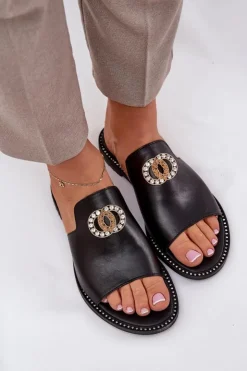 Zazoo Eleganckie Skórzane Klapki Damskie Z Ozdobą 3008 Czarne Czarny