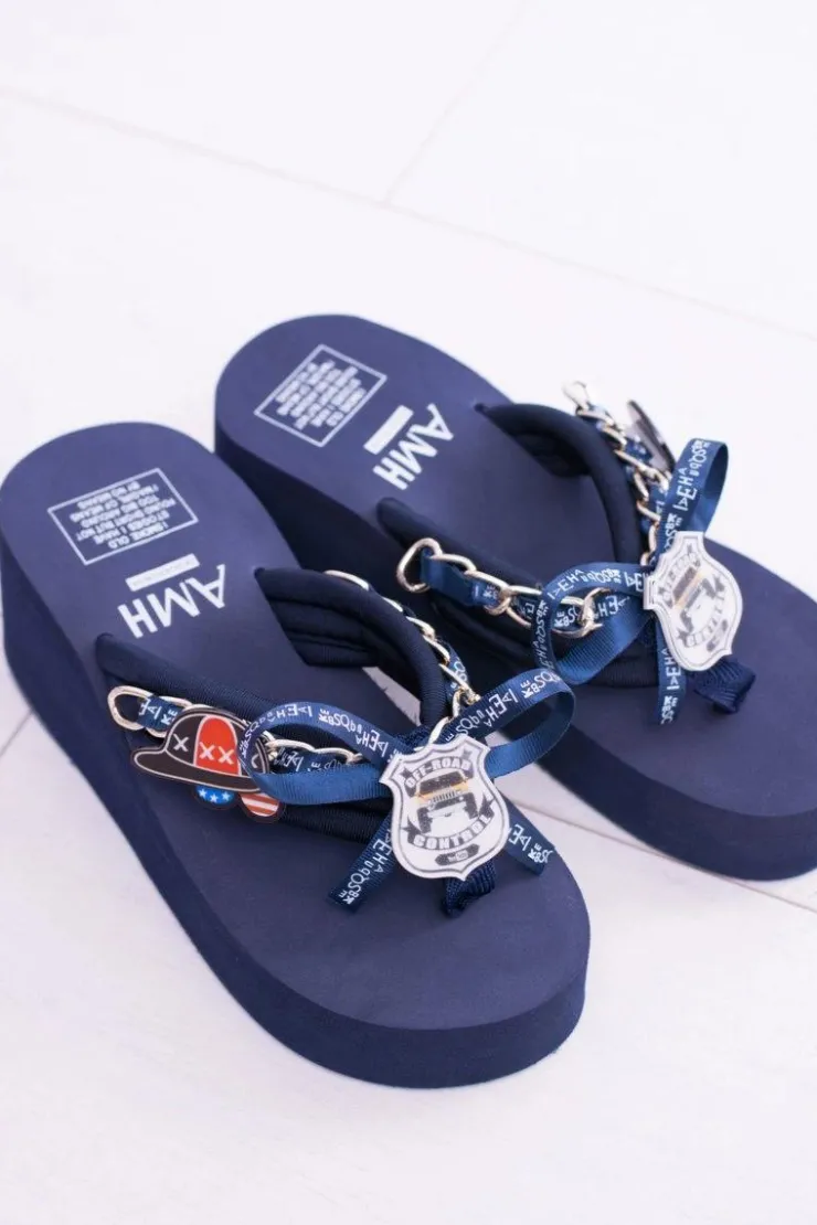 Outlet Boto Granatowe Ekstrawaganckie Klapki na Koturnie Shock