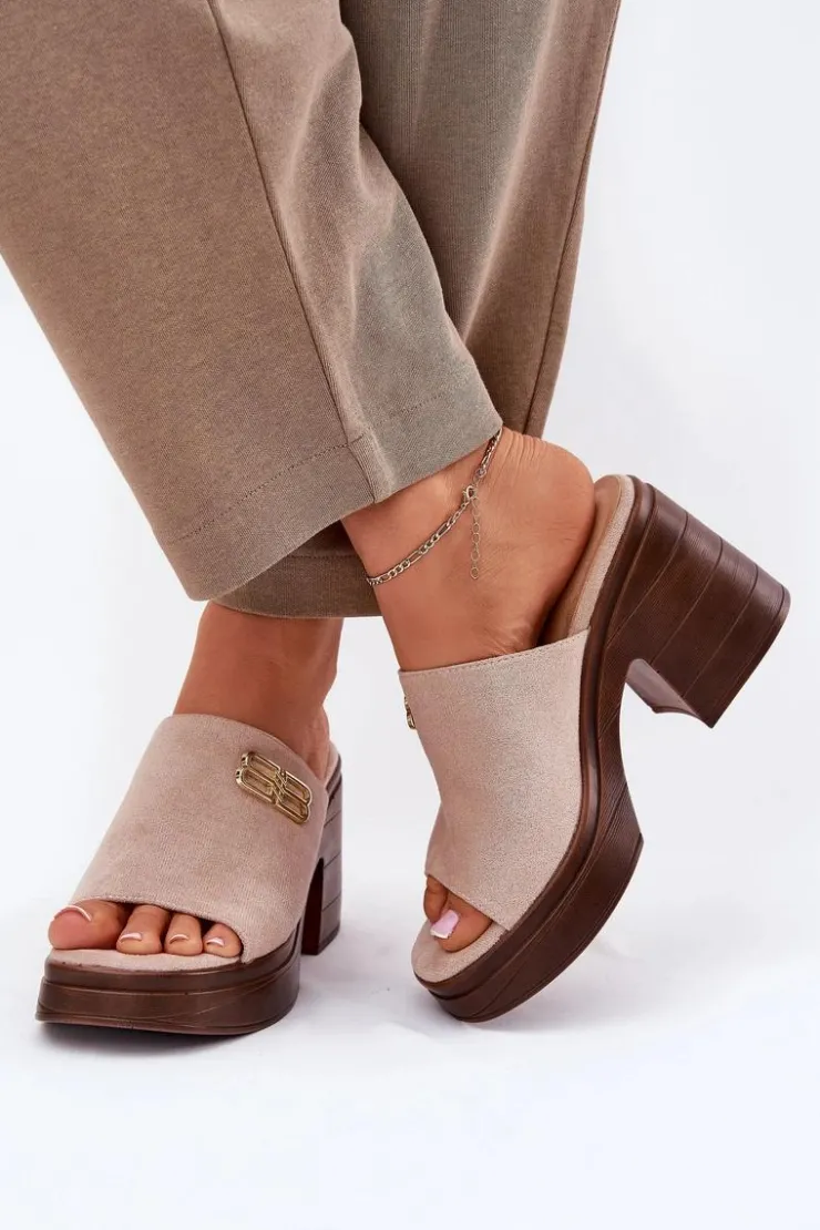 Buty damskie Vinceza Klapki Na Obcasie*Klapki Damskie Na Masywnym Obcasie Ze Złotym Detalem Vinceza 17400 Beżowe Beżowy