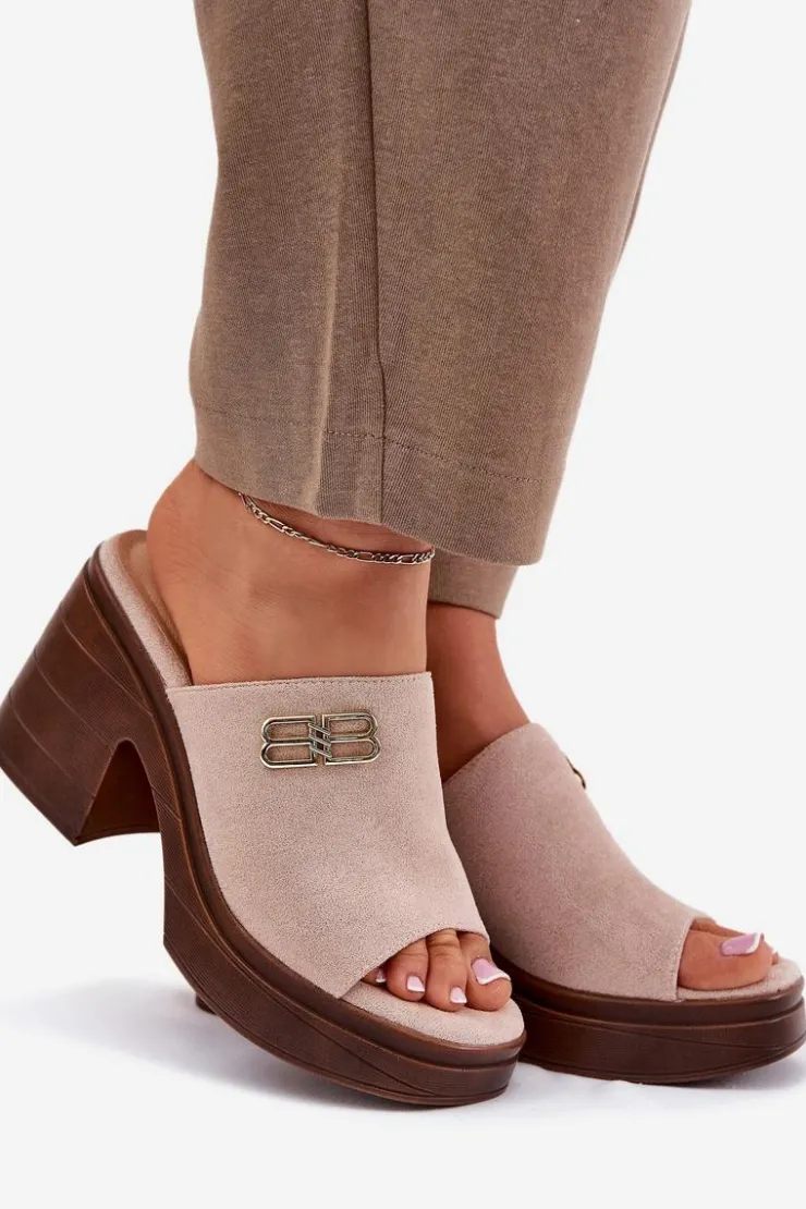 Buty damskie Vinceza Klapki Na Obcasie*Klapki Damskie Na Masywnym Obcasie Ze Złotym Detalem Vinceza 17400 Beżowe Beżowy