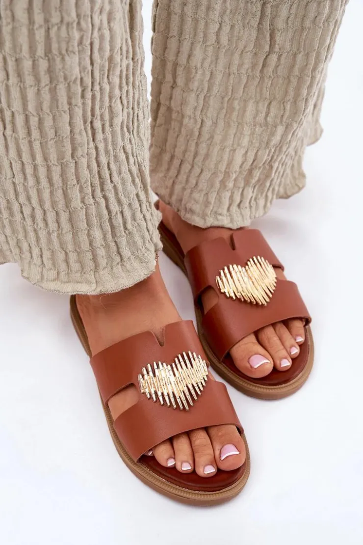 Online Evento Klapki Damskie Na Płaskim Obcasie Ze Złotą Ozdobą Camel Karinma Brązowy