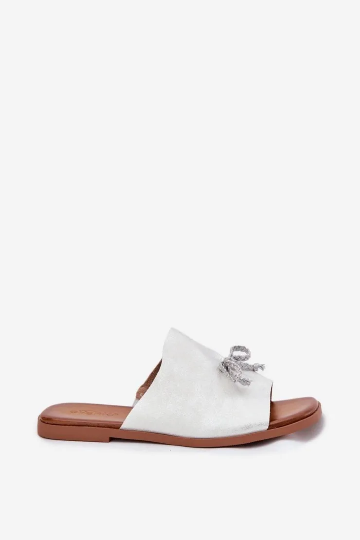 New Evento Klapki Damskie Na Płaskim Obcasie Z Ozdobnym Wiązaniem Srebrne Norela Srebrny