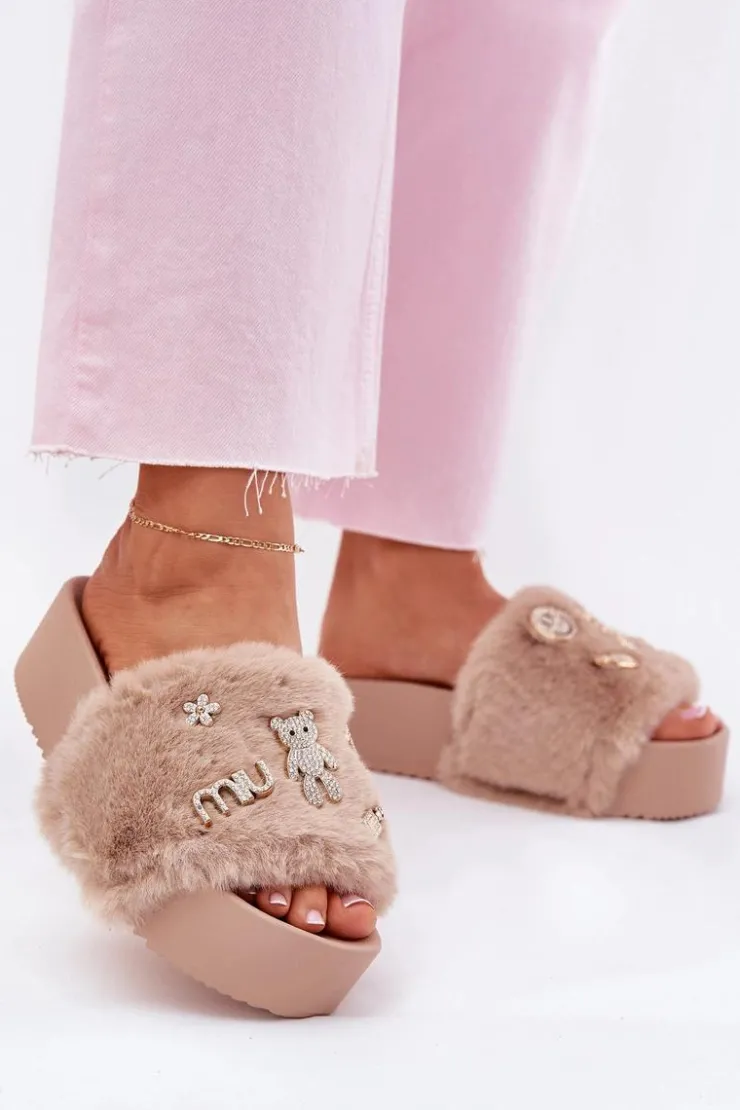 Sale Boto Klapki Damskie Na Platformie Z Futerkiem I Złotymi Przypinkami Beżowe Livira