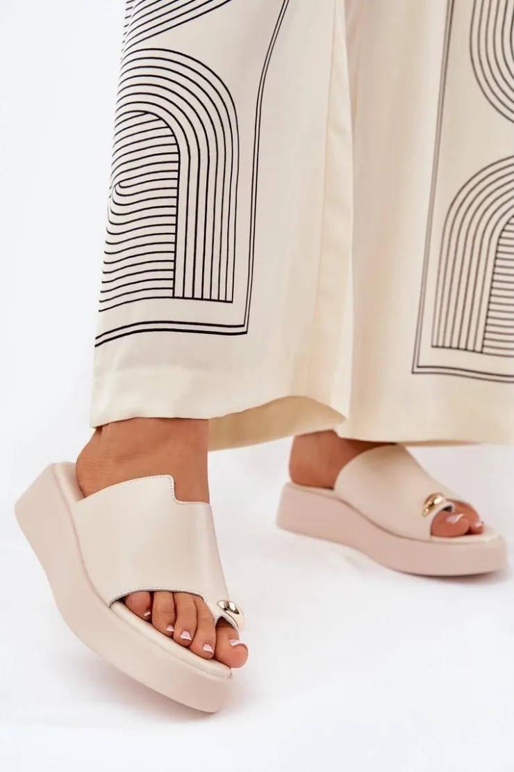 Damskie Boto Klapki Damskie Na Platformie I Niskim Koturnie Z Ozdobnym Detalem Beżowe Saqesse