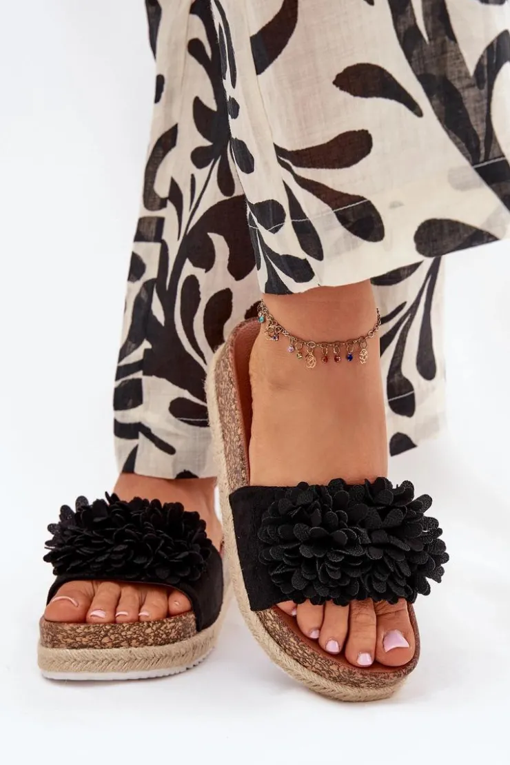 Hot Boto Klapki Damskie Na Platformie Z Ozdobnymi Kwiatkami Czarne Tessara Czarny