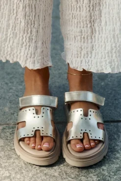 Zazoo Klapki Damskie Klasyczne*Klapki Damskie Z Naturalnej Skóry Na Platformie 40440 Złote Złoty