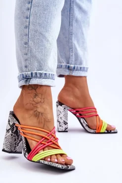 New Boto Klapki Na Obcasie Z Paseczkami Wężowe Neonowe Beckie