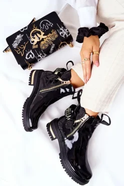 Discount Boto Klasyczne Botki Lakierowane Z Paskiem Czarne Lorie