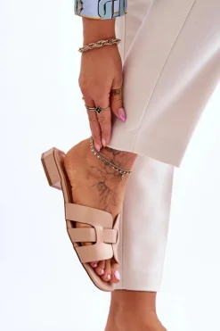 Boto Klapki Damskie Klasyczne*Klasyczne Skórzane Klapki Damskie Beżowe Fendy