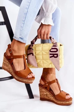 Clearance Boto Klasyczne Skórzane Sandały Na Koturnie Brązowe Valorin