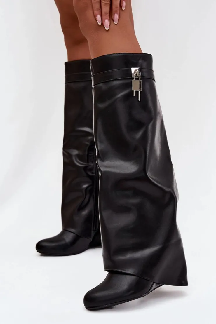 Best Boto Kozaki Damskie Na Koturnie Z Paskiem I Srebrnym Detalem Eko Skórzane Czarne Korivelle Czarny