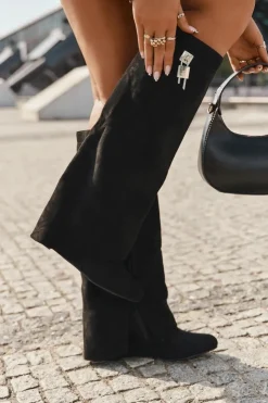 Boto Kozaki Ocieplane|Kozaki Na Koturnie*Kozaki Damskie Na Koturnie Z Paskiem I Srebrnym Detalem Czarne Korivelle