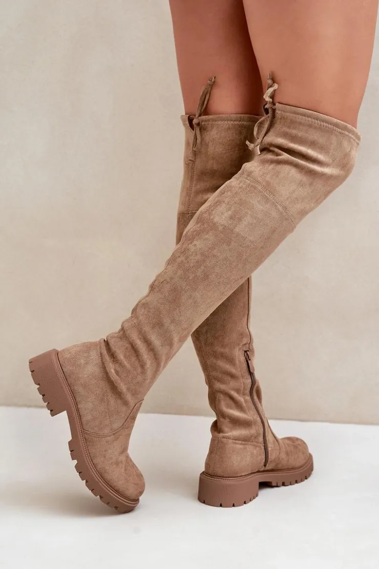 Boto Kozaki Za Kolano Na Płaskim Obcasie Z Eko Zamszu Beżowe Arkelia Beżowy