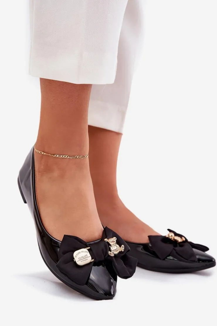 Damskie Boto Lakierowane Baleriny Z Kokardą I Złotą Broszką Czarne Rivona