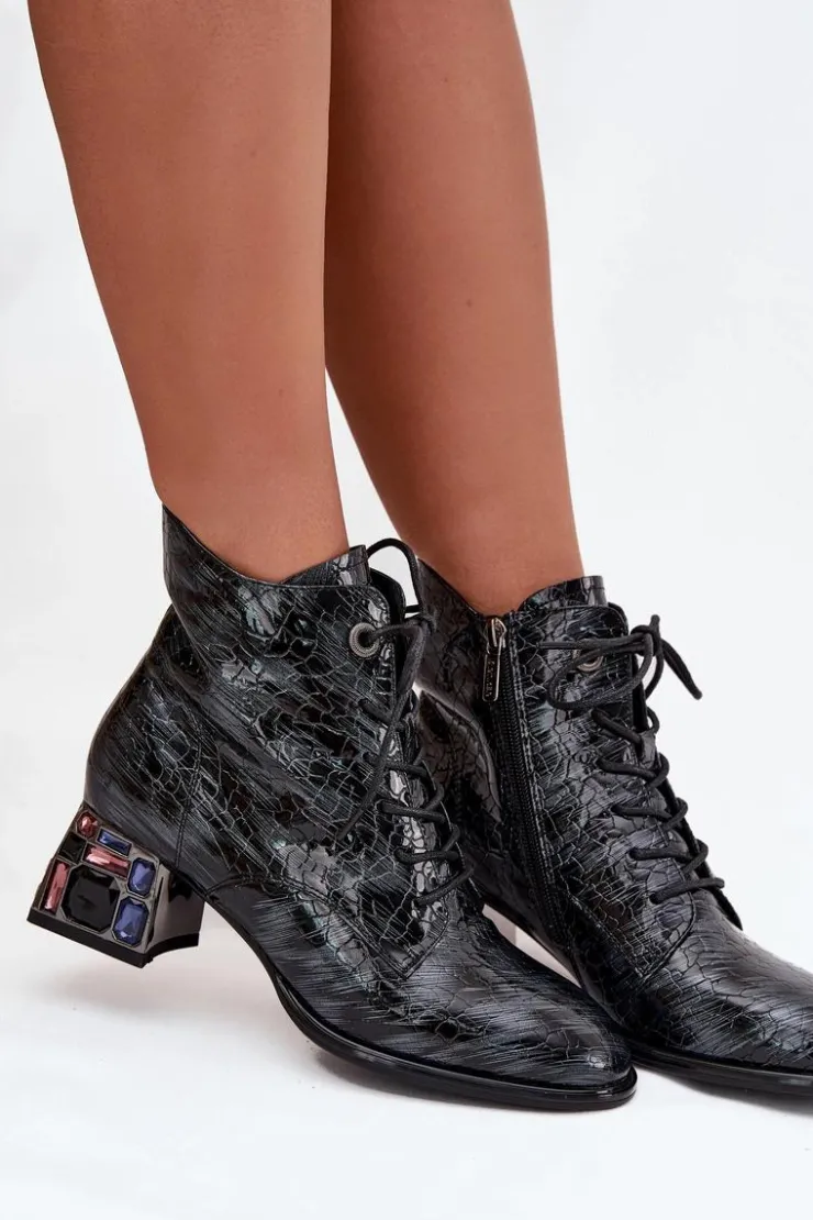 Outlet Artiker Lakierowane Botki Damskie Z Naturalnej Skóry Na Obcasie Z Kryształkami 57C0132 Szare Szary