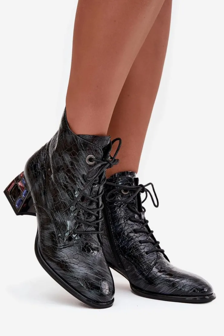 Outlet Artiker Lakierowane Botki Damskie Z Naturalnej Skóry Na Obcasie Z Kryształkami 57C0132 Szare Szary