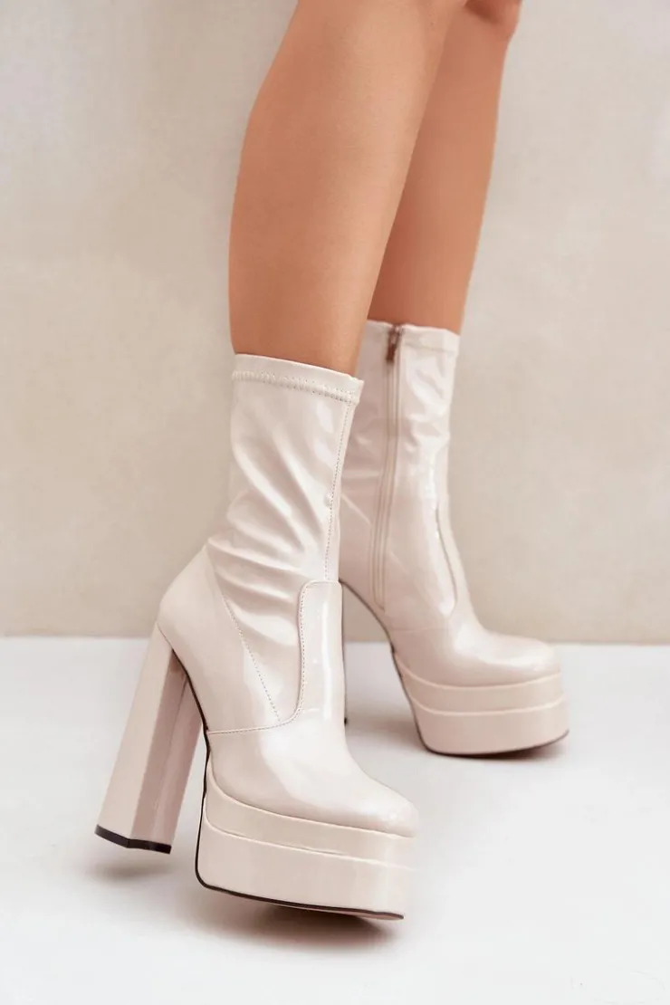 Sale Boto Lakierowane Botki Na Platformie I Wysokim Słupku Beżowe Lotisha Beżowy