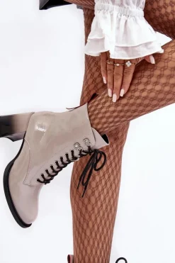 Damskie Damskie buty S.Barski Lakierowane Botki Na Słupku Sznurowane D&A MR870-06 Jasnoszare