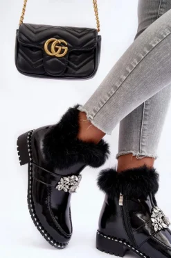 Clearance Damskie buty S.Barski Lakierowane Botki Z Ozdobą I Futerkiem S.Barski MR870-73 Czarne