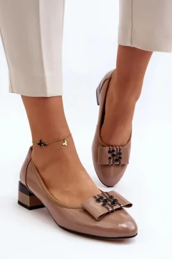 Outlet Buty damskie Vinceza Lakierowane Czółenka Na Klocku Beżowe Ilvanna