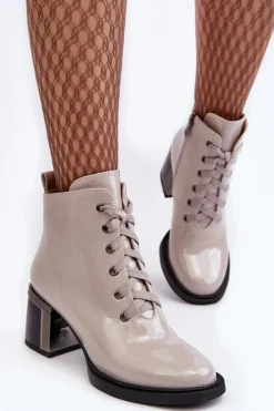 Online Damskie buty S.Barski Lakierowane Damskie Botki D&A MR870-98 Jasnoszare