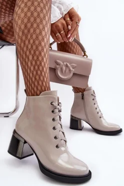 Online Damskie buty S.Barski Lakierowane Damskie Botki D&A MR870-98 Jasnoszare