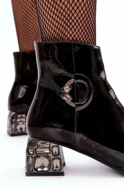 Damskie Damskie buty S.Barski Lakierowane Damskie Botki Na Zdobionym Obcasie D&A MR870-93 Czarne