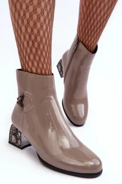 Damskie buty S.Barski Botki Na Słupku|Botki Zimowe Damskie*Lakierowane Damskie Botki Na Zdobionym Obcasie D&A MR870-93 Szare