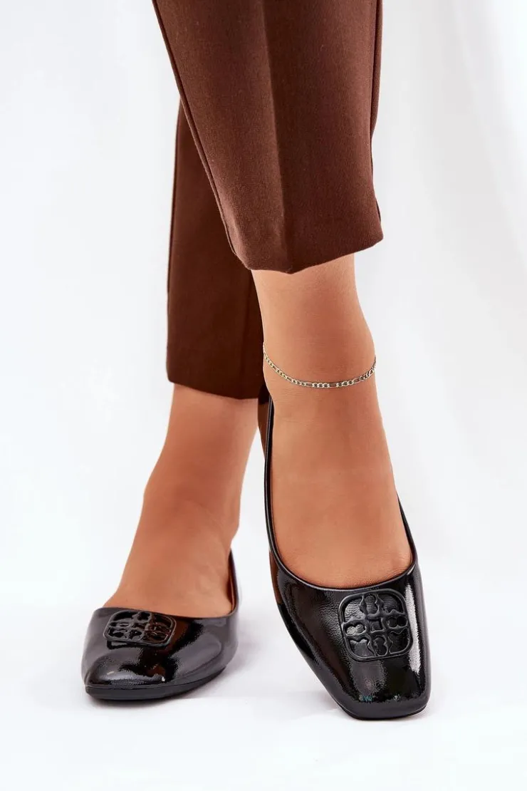 Buty damskie Vinceza Lakierowane Eleganckie Baleriny Damskie Z Ozdobnym Detalem Vinceza 17377 Czarne Czarny