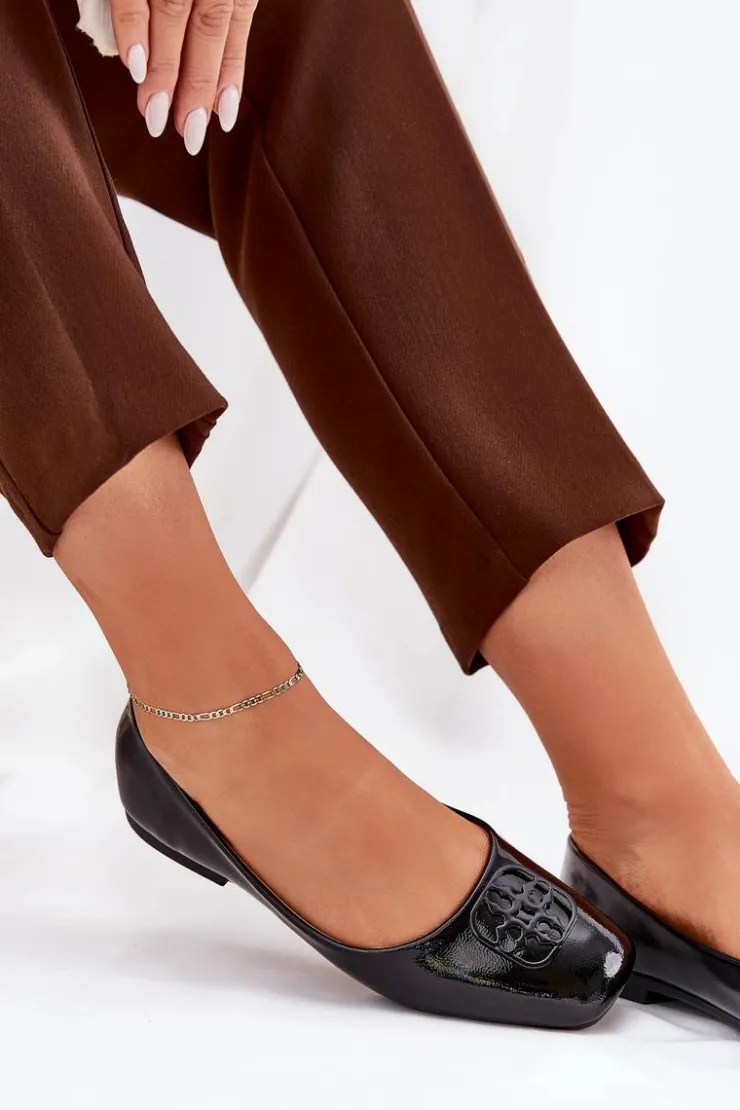 Buty damskie Vinceza Lakierowane Eleganckie Baleriny Damskie Z Ozdobnym Detalem Vinceza 17377 Czarne Czarny