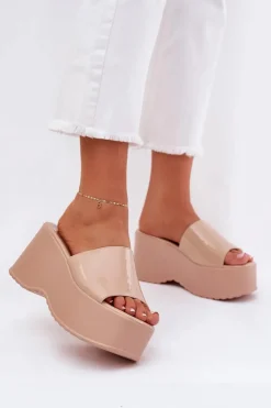 Boto Klapki Na Koturnie|Klapki Na Platformie*Lakierowane Klapki Damskie Na Platformie I Koturnie Beżowe Nellevia Beżowy