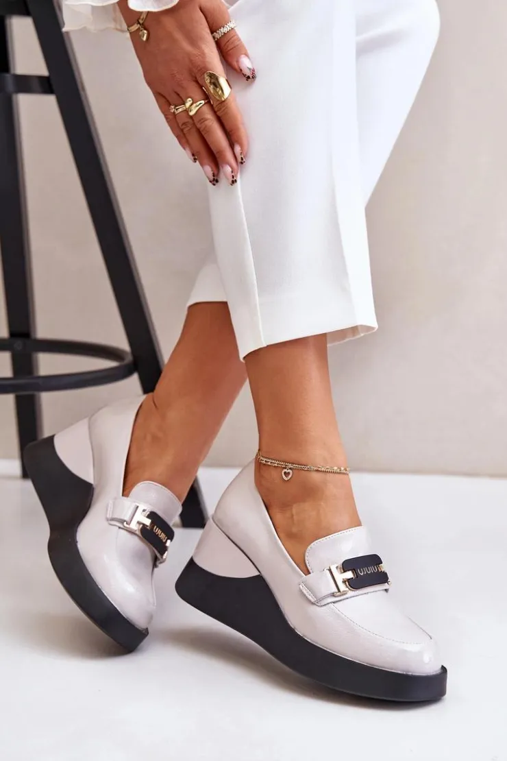 Outlet Buty damskie Vinceza Lakierowane Mokasyny Na Koturnie Vinceza 58337 Szare