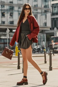 Damskie Boto Lakierowane Półbuty Damskie Z Klamrą Bordowe Plikuria