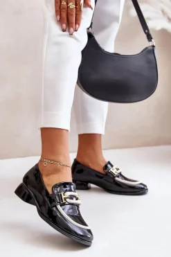 Discount Artiker Lakierowane Półbuty Damskie Na Klocku 55C0104 Czarne