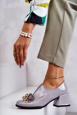 New Boto Lakierowane Skórzane Półbuty Gładkie Z Ciemną Ozdobą Szare Delaver