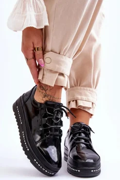 Damskie buty S.Barski Sneakersy Damskie*Lakierowane Sneakersy Damskie Na Platformie Czarne S.Barski LR592B
