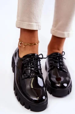 Outlet Buty damskie Vinceza Modne Lakierowane Półbuty Wiązane Czarne Gwendy