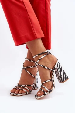 Damskie Boto Modne Sandały Na Obcasie Biało-Czarne Josette