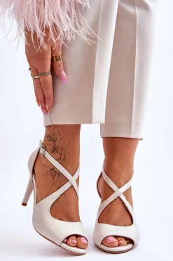 Sale Buty Sergio Leone Modne Skórzane Sandałki Na Szpilce Sergio Leone SK429 Perłowe Jasnobeżowe