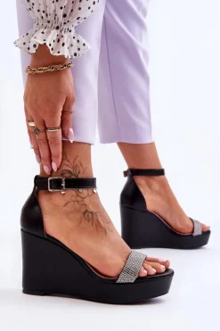 Boto Modne Skórzane Sandały Na Koturnie Czarne Arwen Czarny