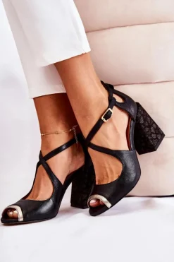 Outlet Maciejka Modne Skórzane Sandały Na Słupku 05513-01 Czarne