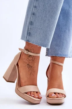 Outlet Boto Modne Zamszowe Sandałki Na Kwadratowym Obcasie Beżowe Merila Beżowy