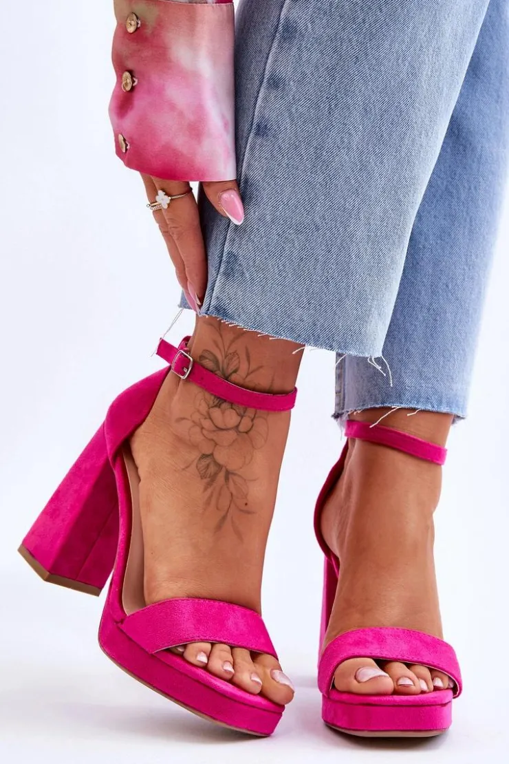 Boto Modne Zamszowe Sandałki Na Kwadratowym Obcasie Fuksja Merila
