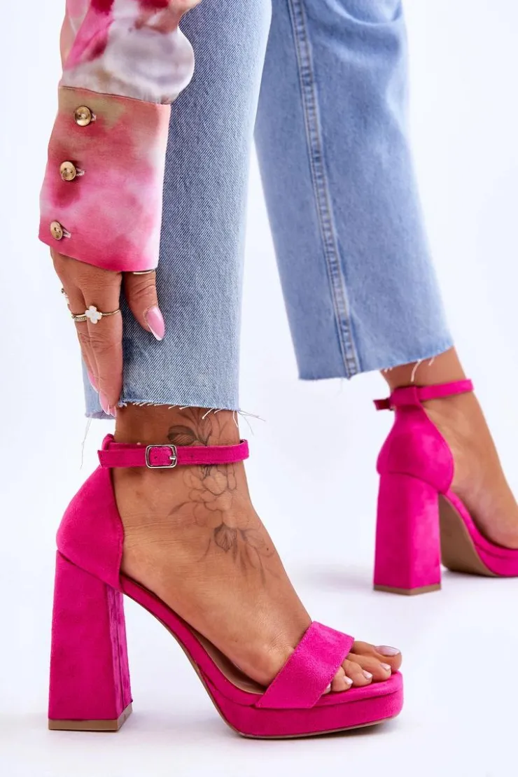 Boto Modne Zamszowe Sandałki Na Kwadratowym Obcasie Fuksja Merila