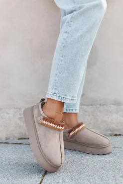 New Boto Śniegowce Damskie Niskie Z Ruchomym Paskiem I Haftem Na Platformie Ciemnobeżowe Lyrisse Beżowy