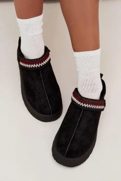 Boto Śniegowce Damskie|Kapcie Klasyczne*Śniegowce Damskie Niskie Z Ruchomym Paskiem I Haftem Na Platformie Czarne Lyrisse