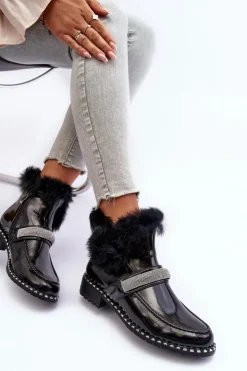 Damskie buty S.Barski Botki Ocieplane|Czarne Botki*Niskie Botki Lakierowane Z Futerkiem I Ozdobą S.Barski MR870-74 Czarne